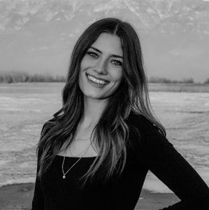 Meet your Posher, Alexi